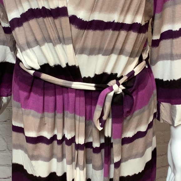 Josie By Natori Purple Tan White Striped Short Wrap Stretch Robe Sz M - Picture 5 of 12